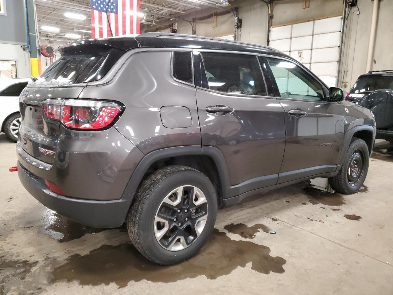 Photo 2 VIN: 3C4NJDDB2JT367167 - JEEP COMPASS 