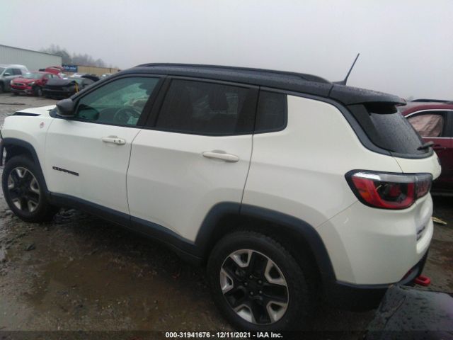 Photo 2 VIN: 3C4NJDDB2JT451215 - JEEP COMPASS 