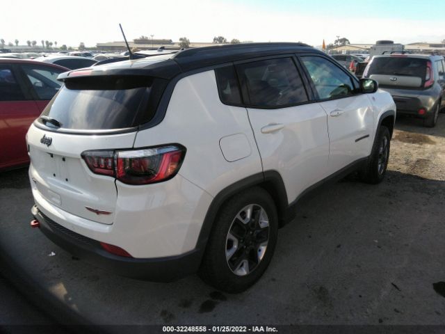 Photo 3 VIN: 3C4NJDDB2JT465700 - JEEP COMPASS 