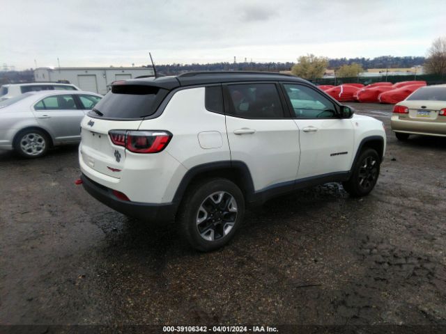 Photo 3 VIN: 3C4NJDDB2JT470010 - JEEP COMPASS 