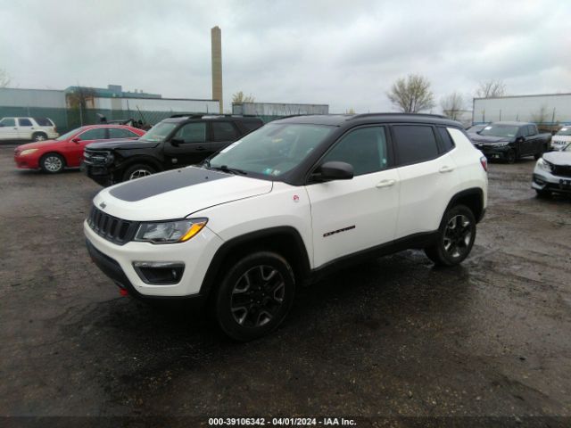 Photo 5 VIN: 3C4NJDDB2JT470010 - JEEP COMPASS 