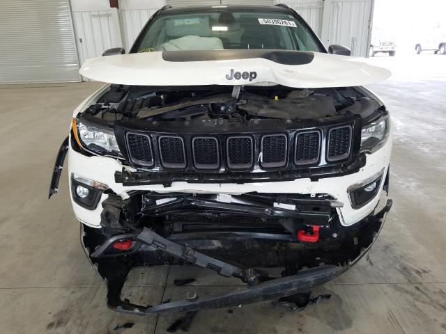 Photo 8 VIN: 3C4NJDDB2KT618917 - JEEP COMPASS 