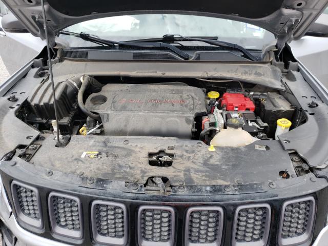 Photo 6 VIN: 3C4NJDDB2KT649861 - JEEP COMPASS TR 