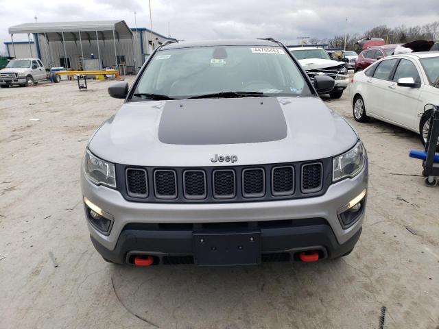 Photo 4 VIN: 3C4NJDDB2KT728608 - JEEP COMPASS TR 