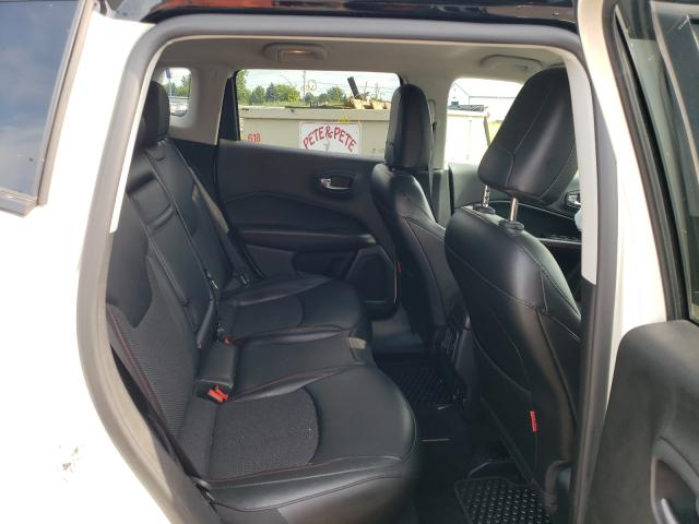 Photo 5 VIN: 3C4NJDDB2KT733016 - JEEP COMPASS 