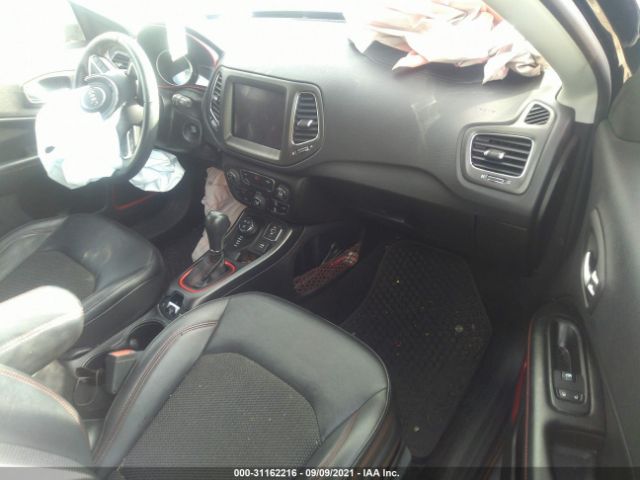 Photo 4 VIN: 3C4NJDDB2KT790347 - JEEP COMPASS 