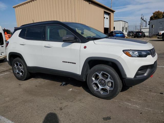 Photo 3 VIN: 3C4NJDDB2NT162485 - JEEP COMPASS 