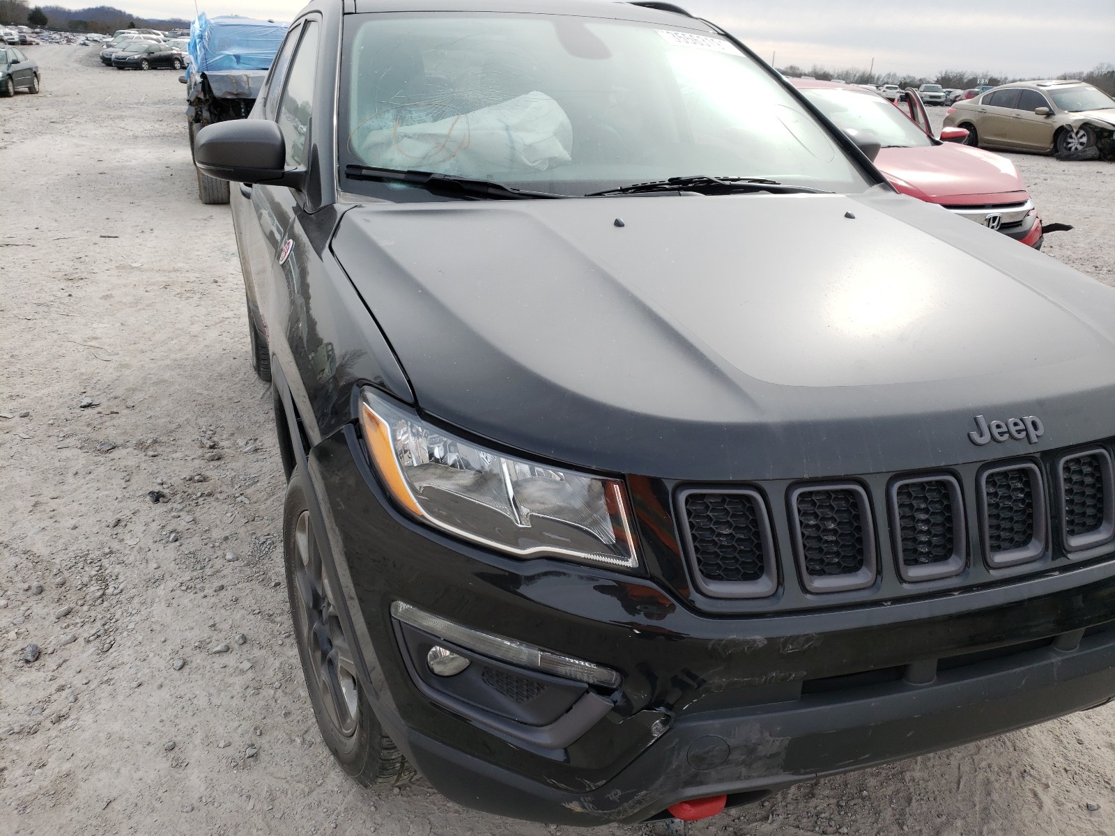 Photo 8 VIN: 3C4NJDDB3JT163090 - JEEP COMPASS TR 