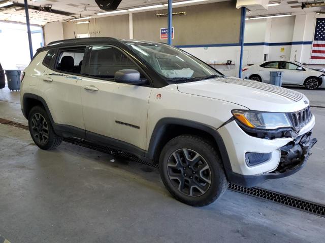 Photo 3 VIN: 3C4NJDDB3JT480920 - JEEP COMPASS TR 