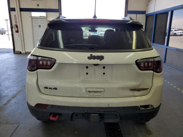 Photo 5 VIN: 3C4NJDDB3JT480920 - JEEP COMPASS TR 