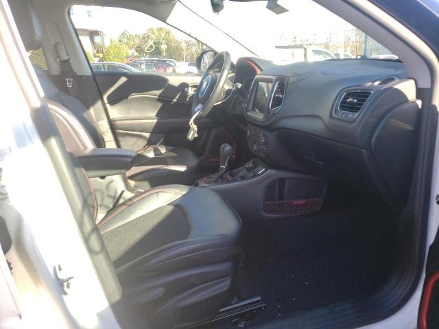 Photo 4 VIN: 3C4NJDDB3KT733137 - JEEP COMPASS TR 