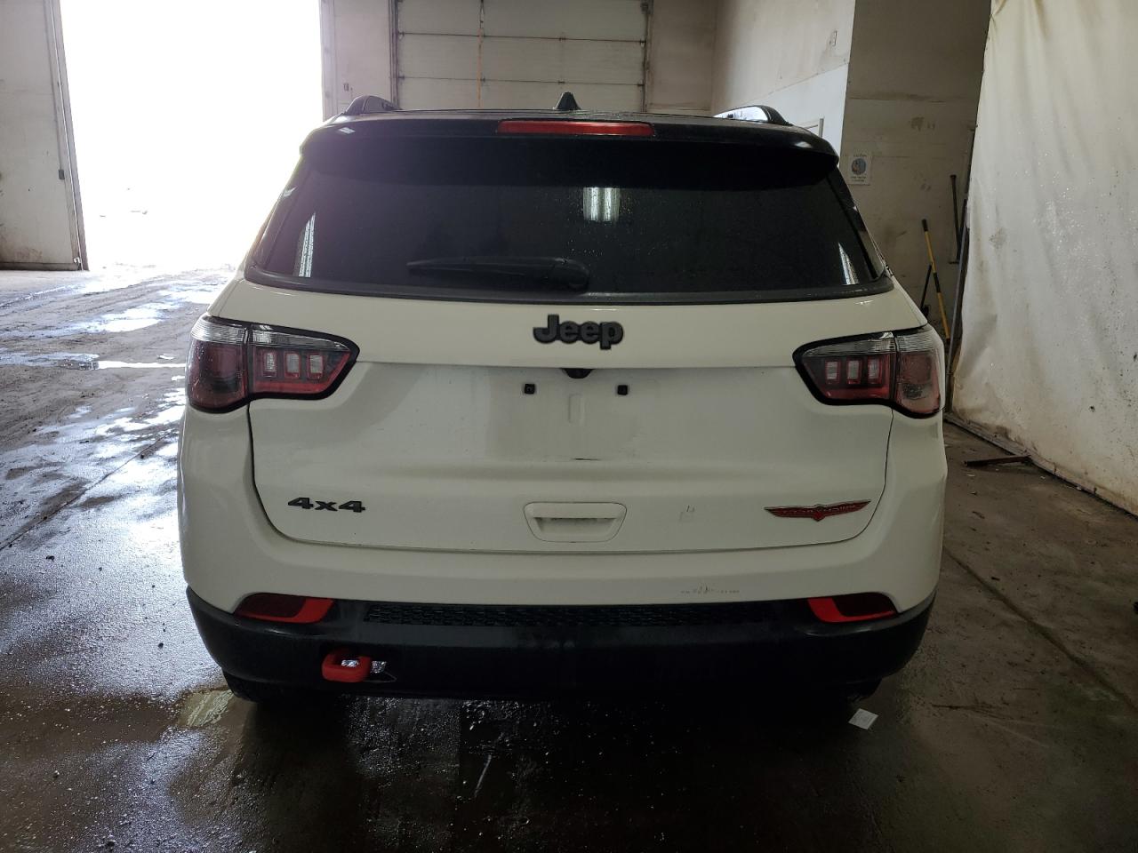 Photo 5 VIN: 3C4NJDDB3KT775744 - JEEP COMPASS 