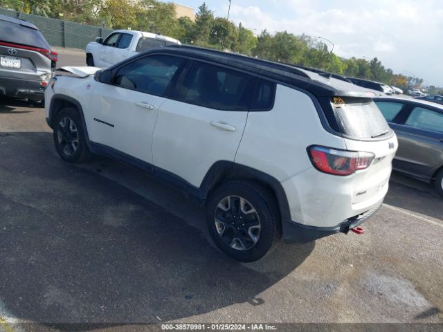 Photo 2 VIN: 3C4NJDDB4JT198897 - JEEP COMPASS 