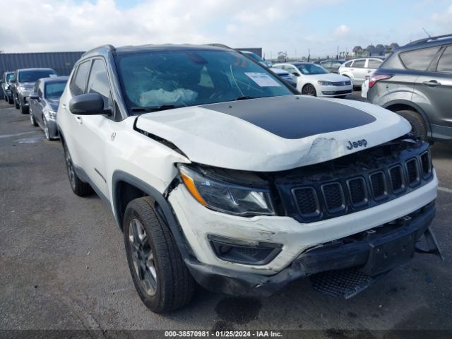 Photo 5 VIN: 3C4NJDDB4JT198897 - JEEP COMPASS 