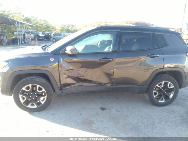 Photo 5 VIN: 3C4NJDDB4JT350743 - JEEP COMPASS 