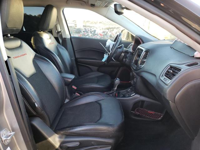 Photo 4 VIN: 3C4NJDDB4KT650171 - JEEP COMPASS TR 