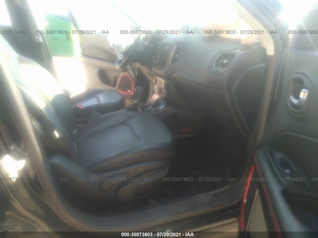 Photo 4 VIN: 3C4NJDDB5HT681759 - JEEP COMPASS 