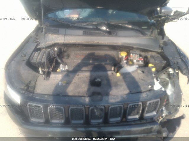 Photo 9 VIN: 3C4NJDDB5HT681759 - JEEP COMPASS 