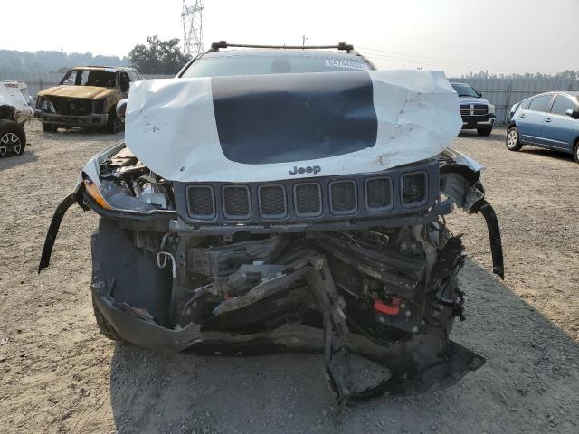 Photo 4 VIN: 3C4NJDDB5JT132066 - JEEP COMPASS TR 