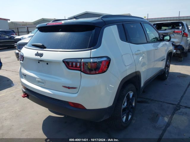 Photo 3 VIN: 3C4NJDDB5JT135775 - JEEP COMPASS 