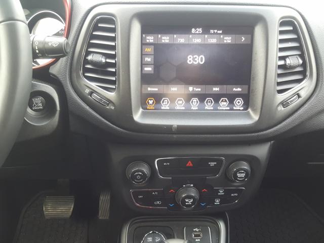 Photo 8 VIN: 3C4NJDDB5KT739523 - JEEP COMPASS TR 