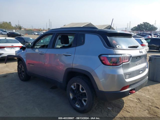 Photo 2 VIN: 3C4NJDDB6JT403832 - JEEP COMPASS 