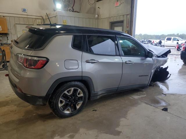 Photo 2 VIN: 3C4NJDDB7HT646236 - JEEP COMPASS TR 