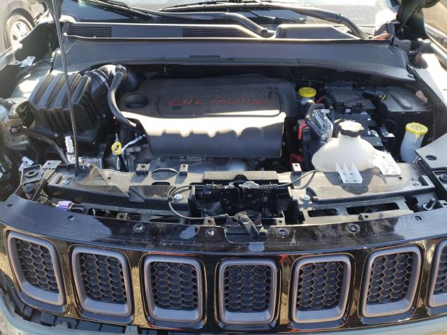 Photo 6 VIN: 3C4NJDDB7JT301620 - JEEP COMPASS TR 