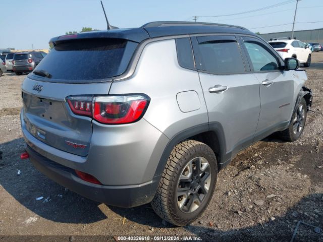 Photo 3 VIN: 3C4NJDDB7JT373644 - JEEP COMPASS 