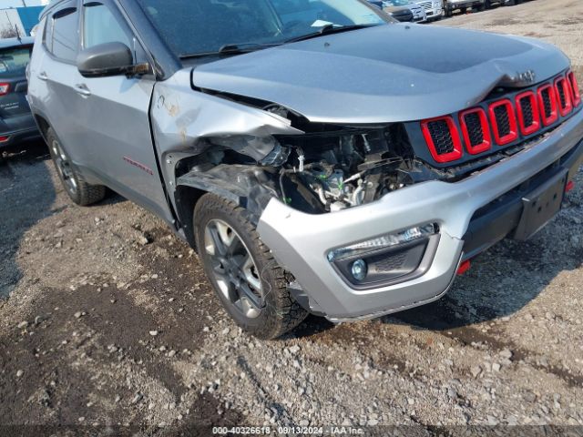 Photo 5 VIN: 3C4NJDDB7JT373644 - JEEP COMPASS 