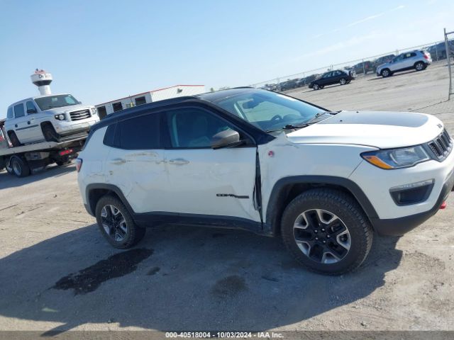 Photo 5 VIN: 3C4NJDDB7JT410675 - JEEP COMPASS 