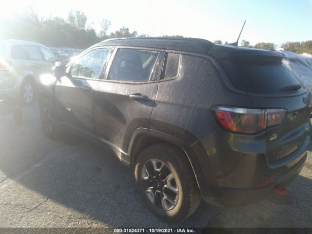 Photo 2 VIN: 3C4NJDDB7JT441862 - JEEP COMPASS 