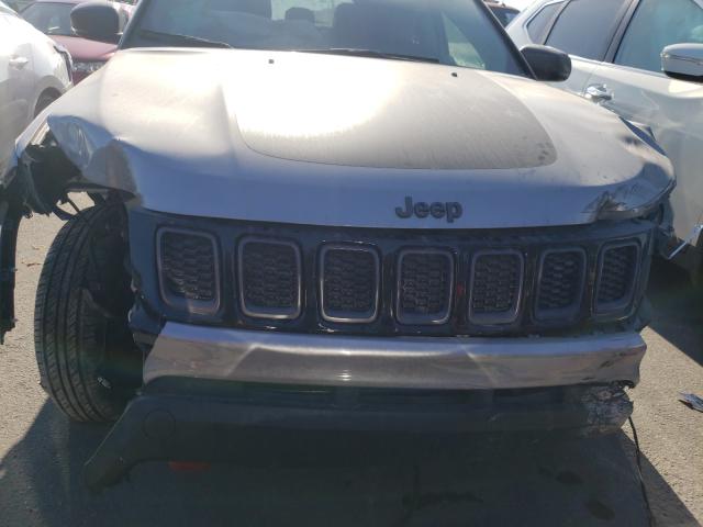 Photo 8 VIN: 3C4NJDDB7KT618024 - JEEP COMPASS TR 