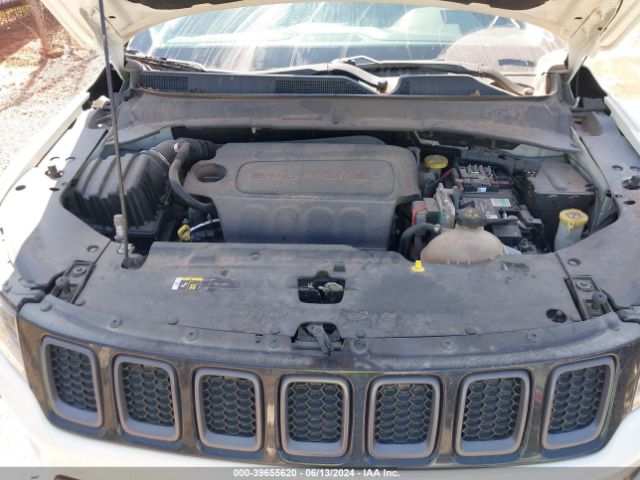 Photo 9 VIN: 3C4NJDDB7KT660435 - JEEP COMPASS 