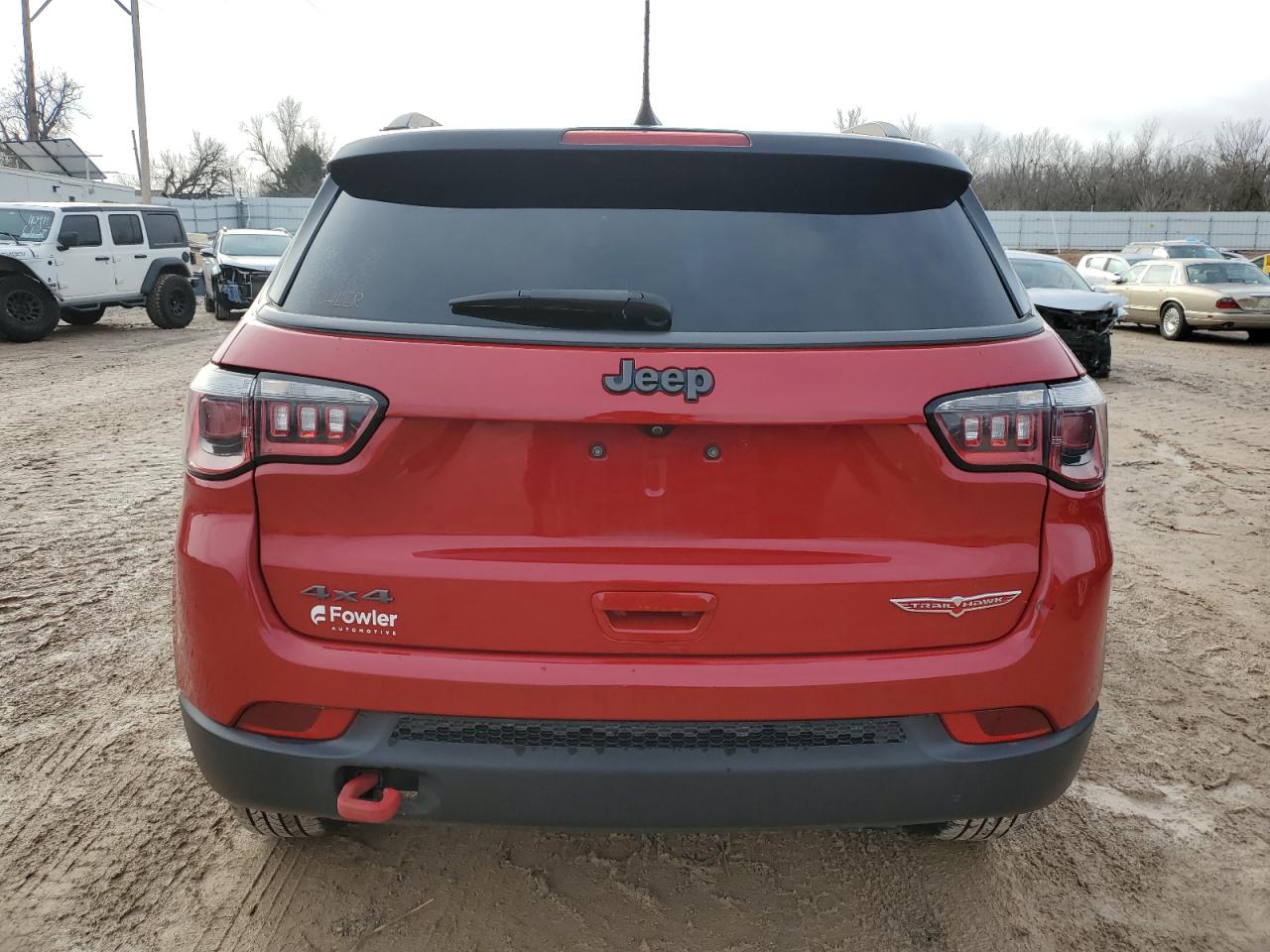 Photo 5 VIN: 3C4NJDDB7KT669085 - JEEP COMPASS 