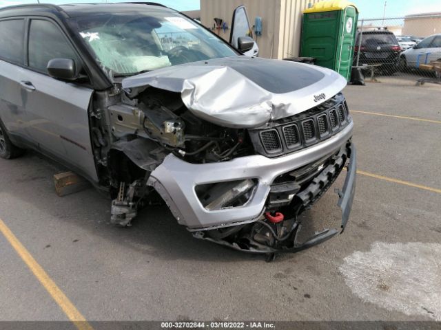 Photo 5 VIN: 3C4NJDDB7KT702828 - JEEP COMPASS 