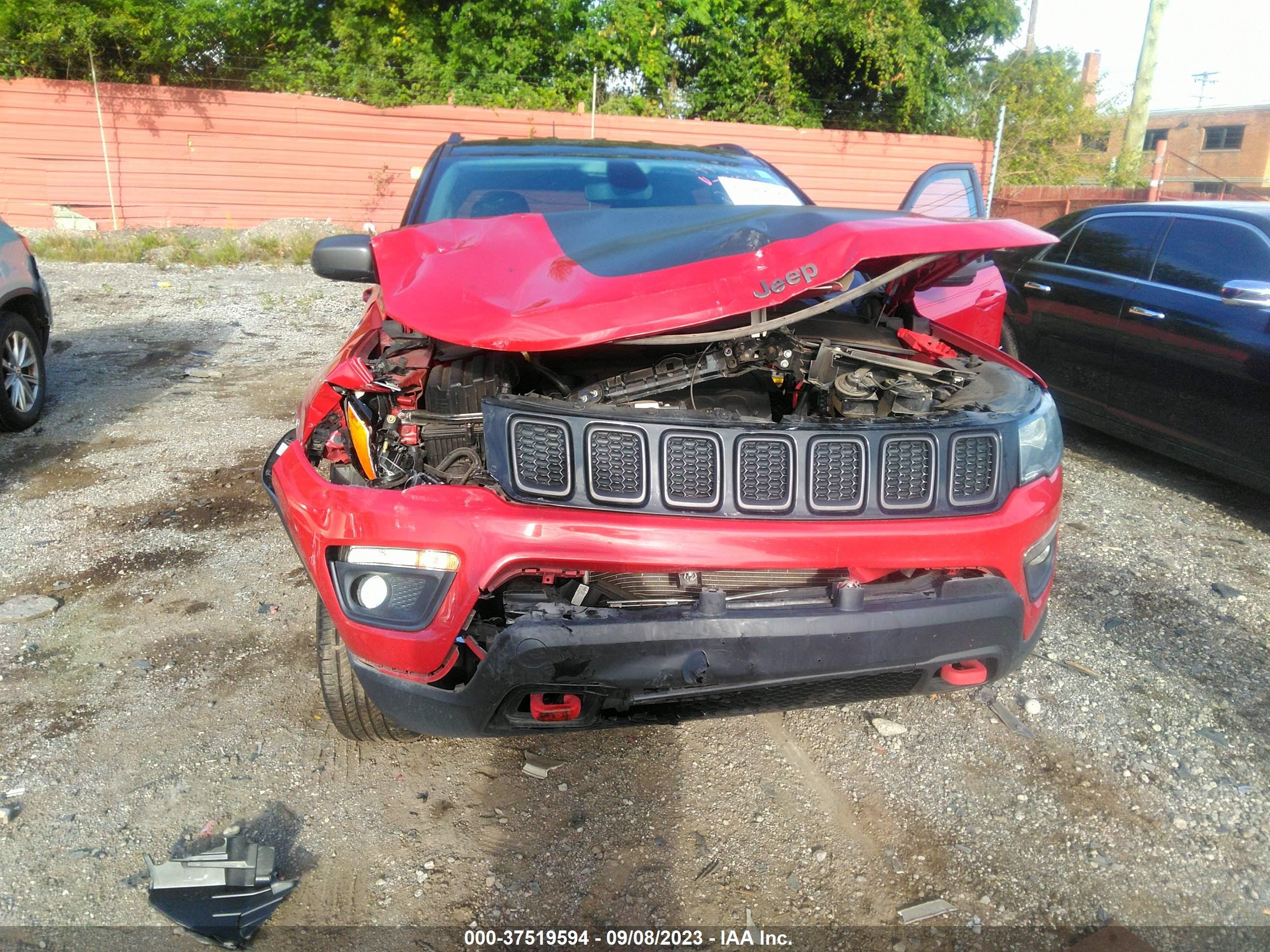 Photo 5 VIN: 3C4NJDDB7LT184429 - JEEP COMPASS 