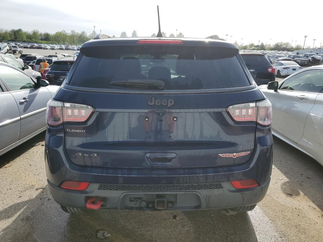 Photo 5 VIN: 3C4NJDDB8JT238737 - JEEP COMPASS 