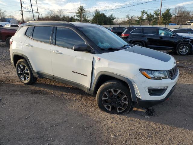 Photo 3 VIN: 3C4NJDDB8JT270362 - JEEP COMPASS 