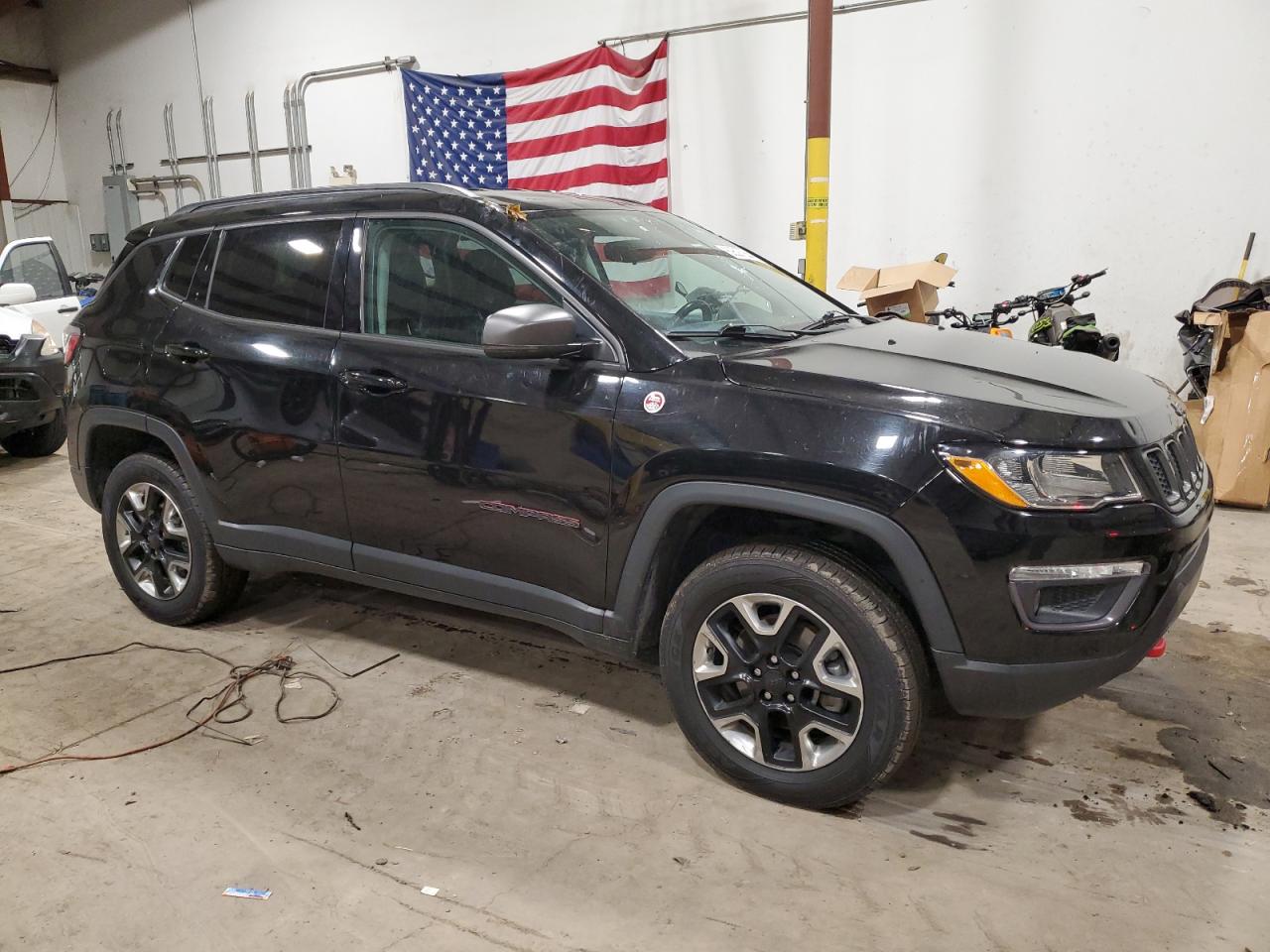 Photo 3 VIN: 3C4NJDDB8JT410605 - JEEP COMPASS 