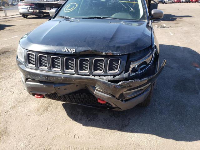 Photo 8 VIN: 3C4NJDDB8JT450926 - JEEP COMPASS TR 