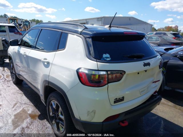 Photo 2 VIN: 3C4NJDDB8JT467208 - JEEP COMPASS 