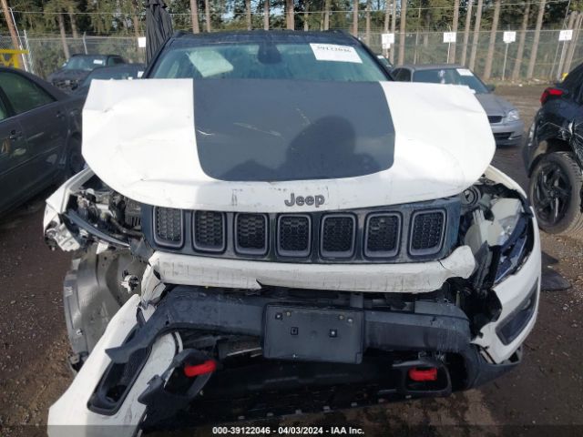 Photo 5 VIN: 3C4NJDDB8KT790501 - JEEP COMPASS 