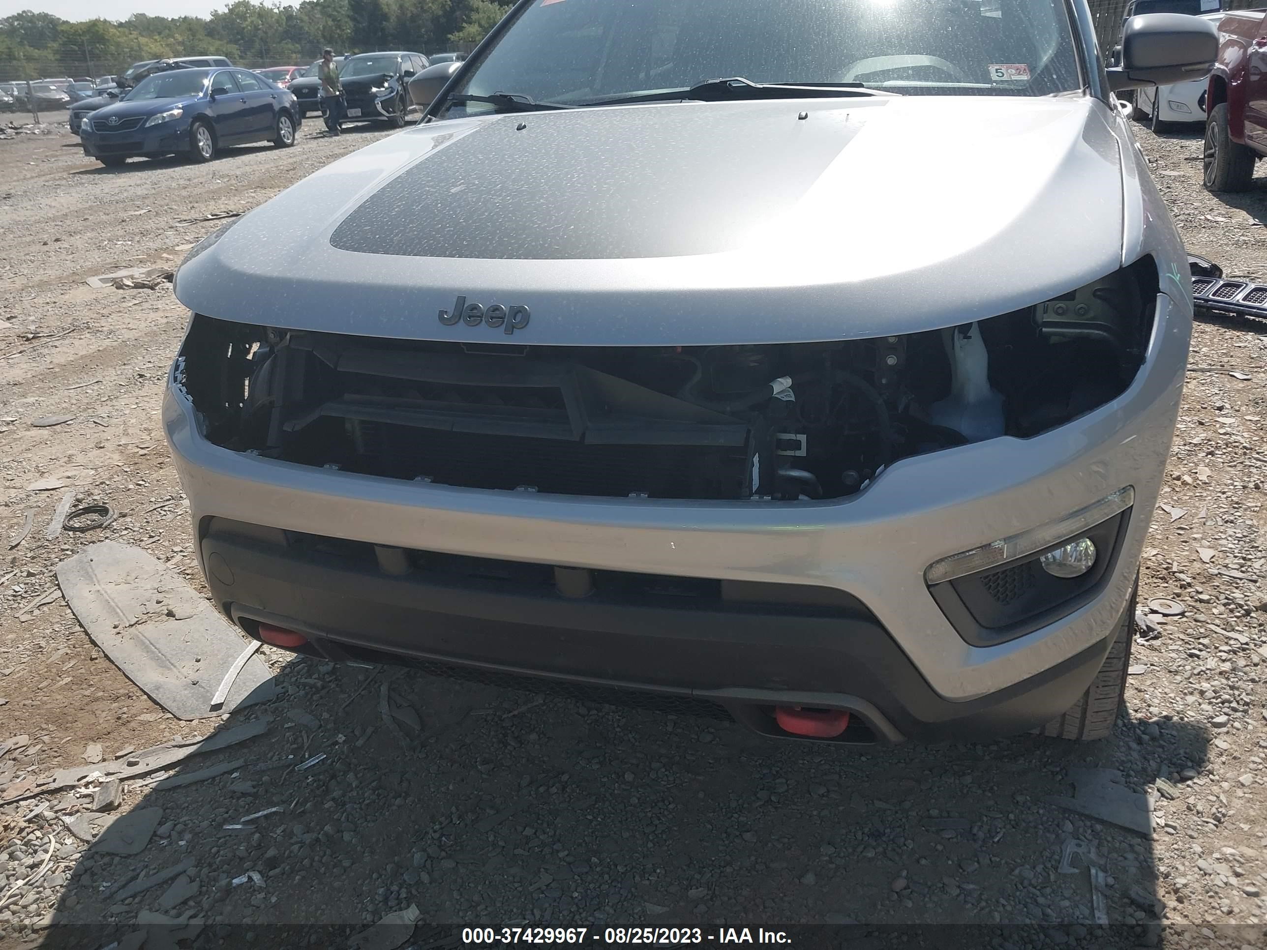 Photo 5 VIN: 3C4NJDDB8MT503578 - JEEP COMPASS 