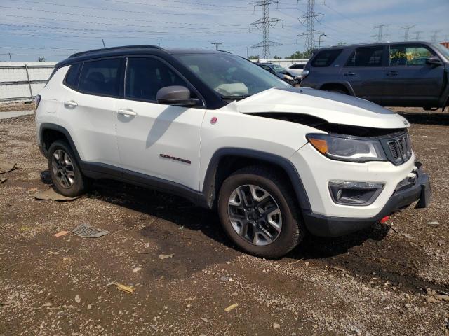 Photo 3 VIN: 3C4NJDDB9JT130840 - JEEP COMPASS TR 