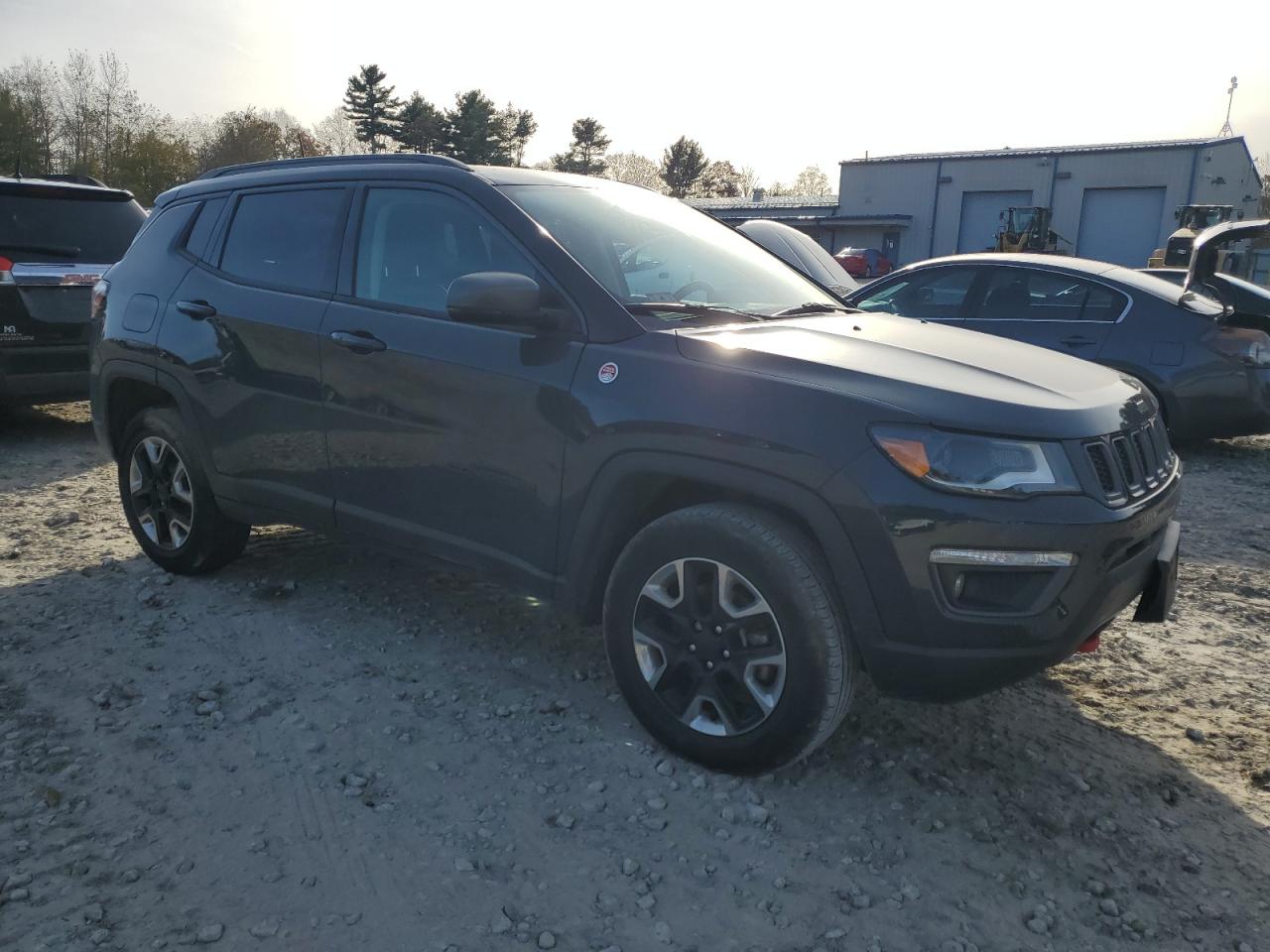 Photo 3 VIN: 3C4NJDDB9JT150781 - JEEP COMPASS 