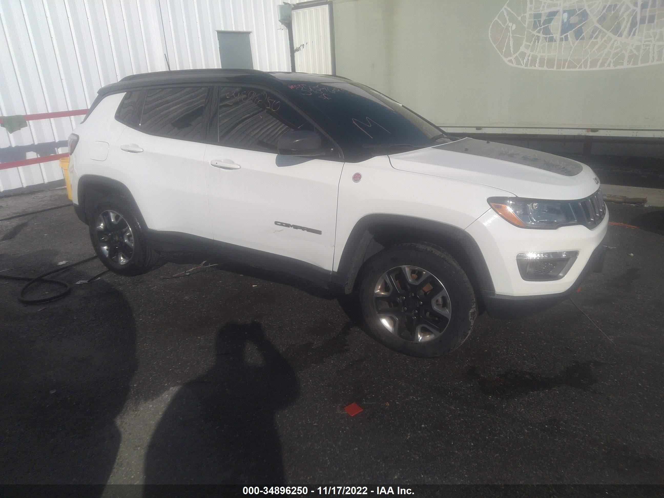 Photo 0 VIN: 3C4NJDDB9JT174546 - JEEP COMPASS 