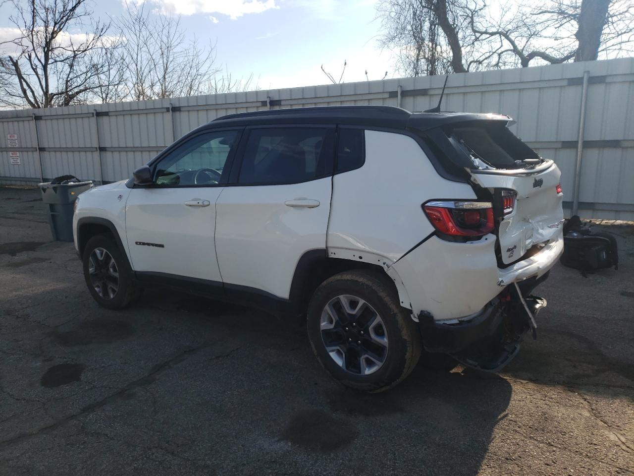 Photo 1 VIN: 3C4NJDDB9JT366615 - JEEP COMPASS 