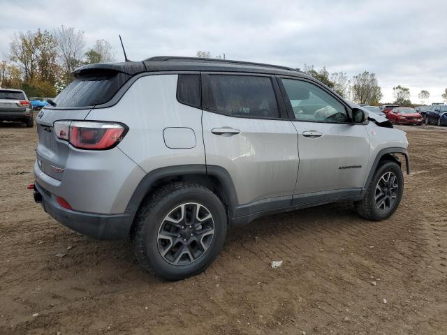 Photo 2 VIN: 3C4NJDDB9JT501060 - JEEP COMPASS TR 