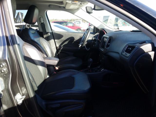 Photo 4 VIN: 3C4NJDDB9KT618915 - JEEP COMPASS TR 